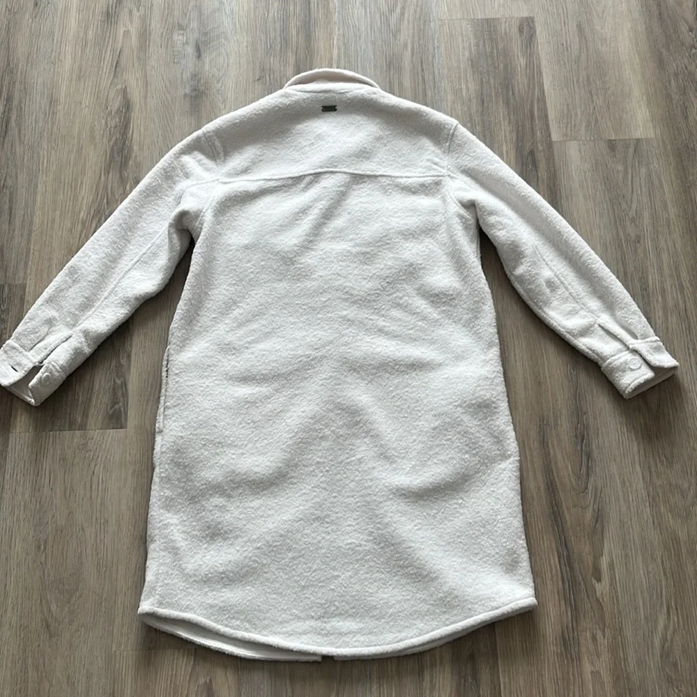 Long Shacket - Picture 3 of 10